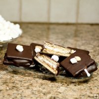 Smores with peanut butter